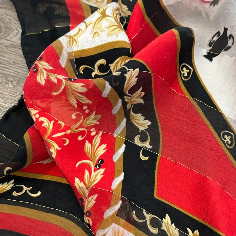 Source Unknown luxurious scarf